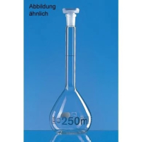 Messkolben mit Normalschliff und Rotpunkt PE-Stopfen 500ml